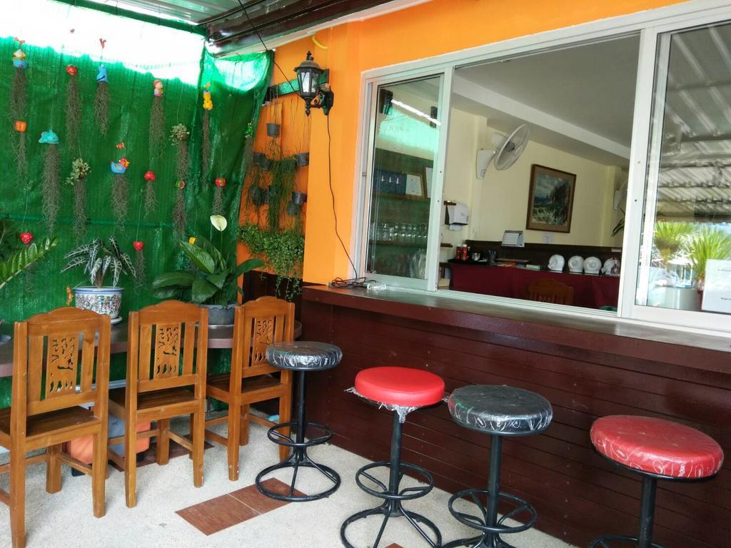 Pornthep Hotel 2 Ban Klong Haeng Bagian luar foto