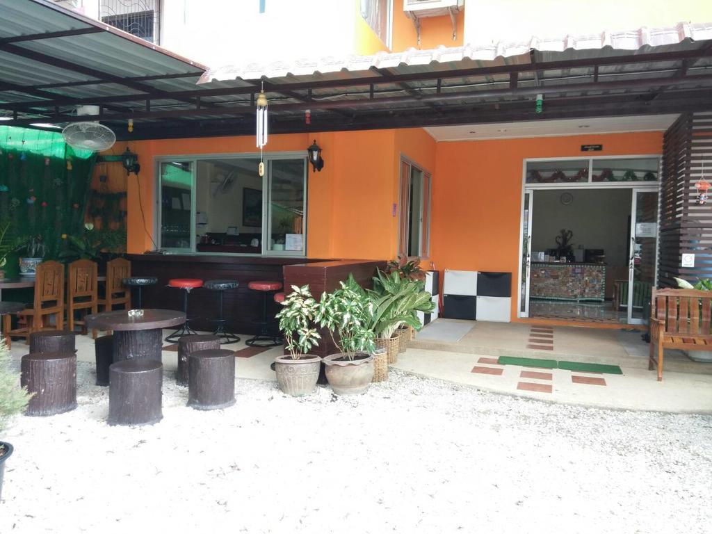 Pornthep Hotel 2 Ban Klong Haeng Bagian luar foto