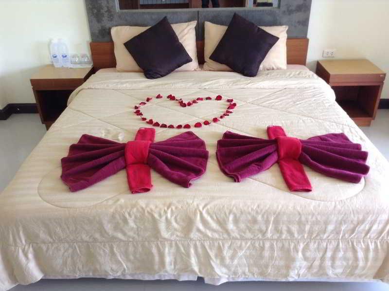 Pornthep Hotel 2 Ban Klong Haeng Bagian luar foto
