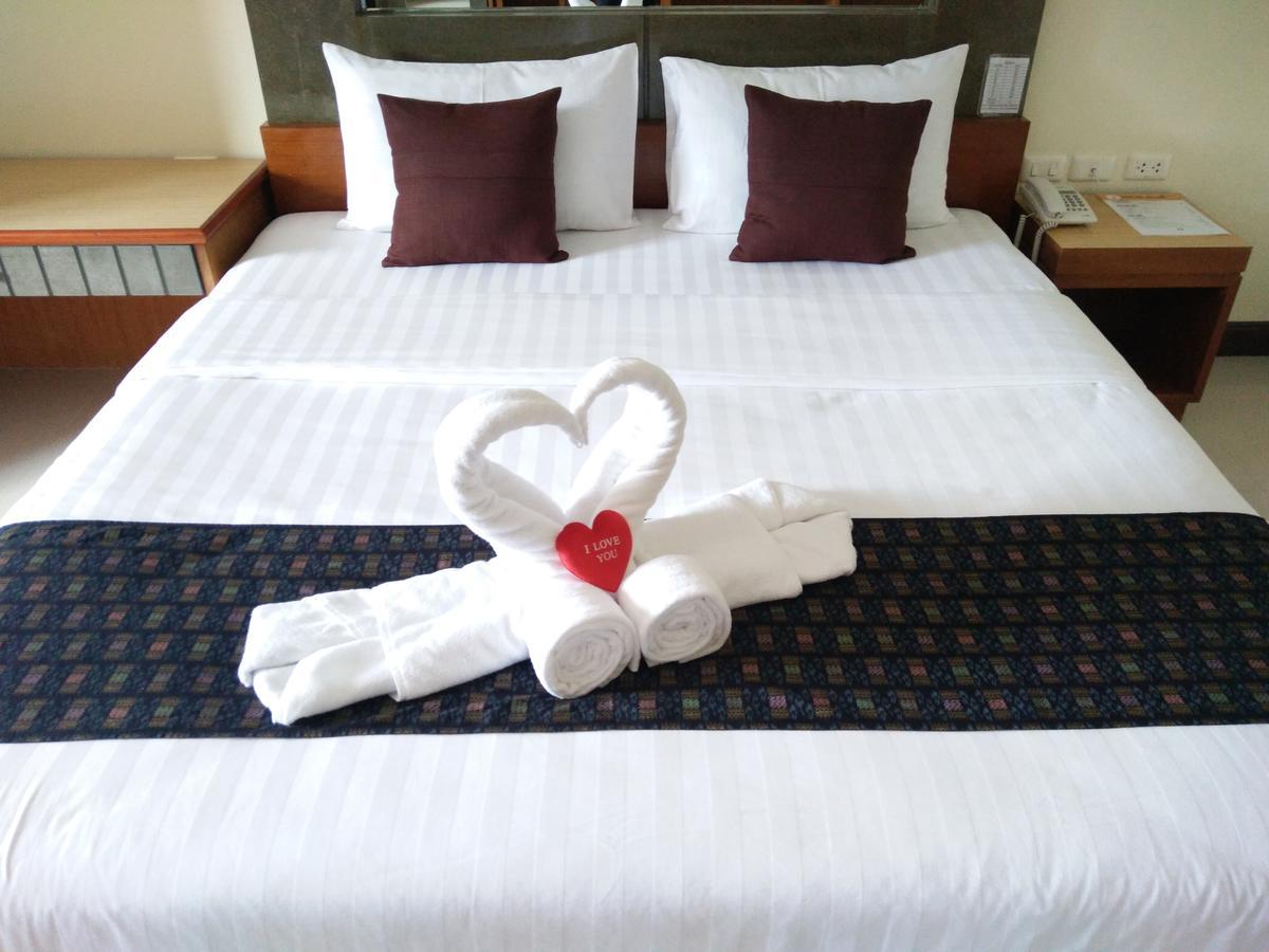 Pornthep Hotel 2 Ban Klong Haeng Bagian luar foto